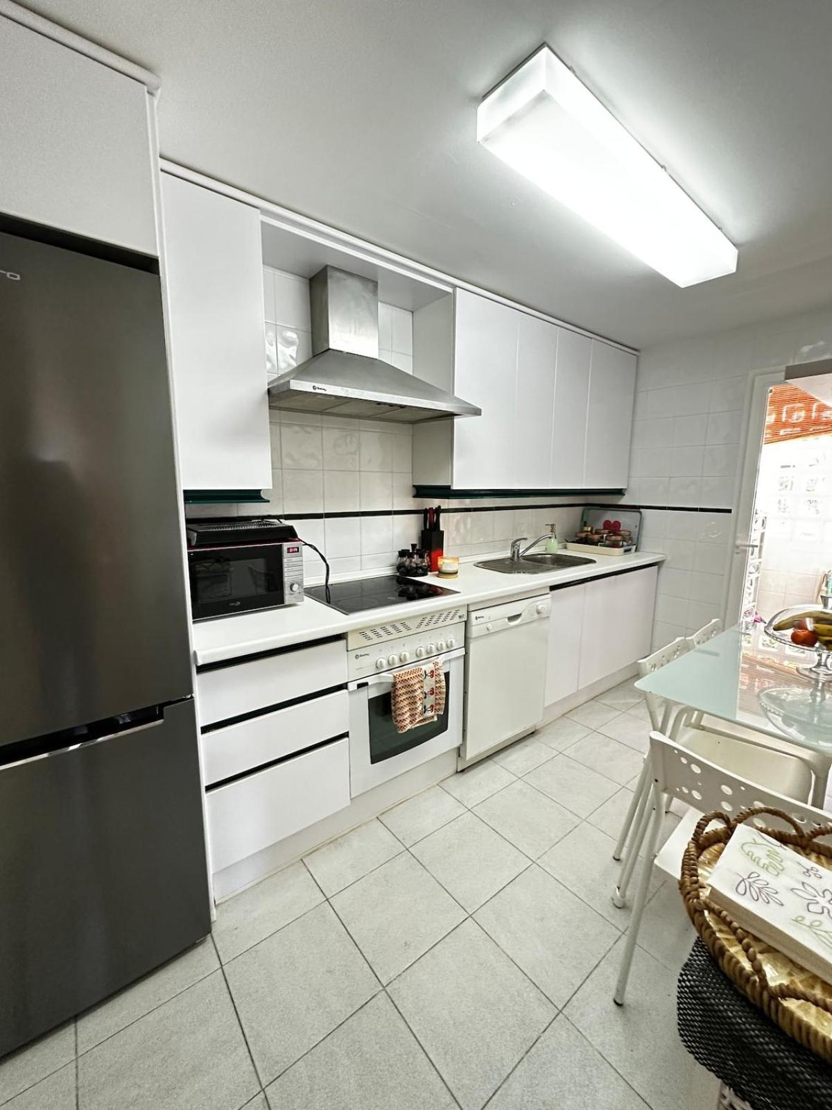 Apartment Spacious Near Puerto Banus *